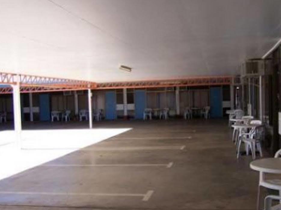 Abajaz Motel-Central-King Bed-Shaded Parking Longreach Exterior photo